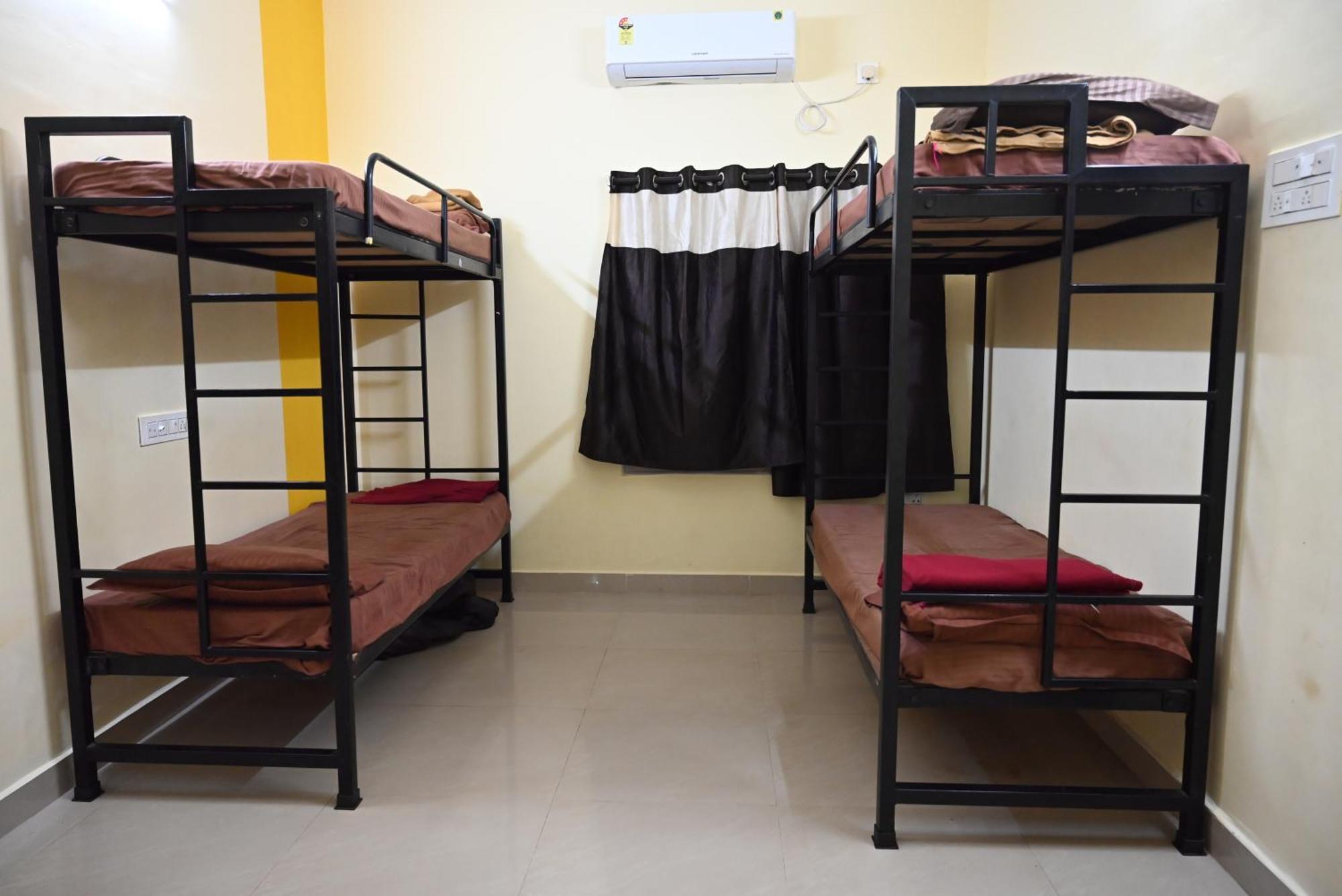 Homestay Bacpac Monkey Coliving Visakhapatnam